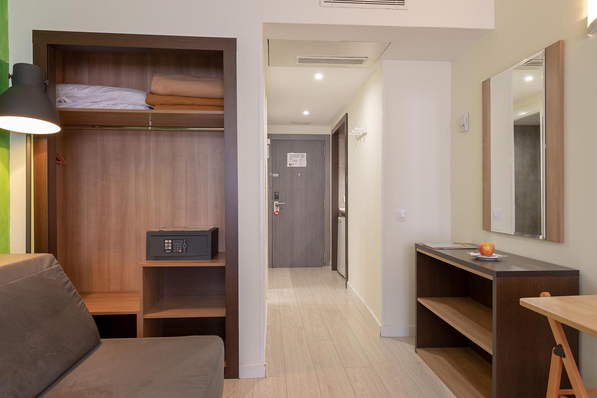 Apartamentos Recoletos Мадрид Номер фото